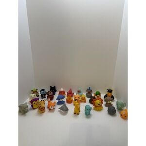 Rubber Ducks Animals Lot of 28 Bath Toys Sharks Elephant Giraffe Ducks EUC